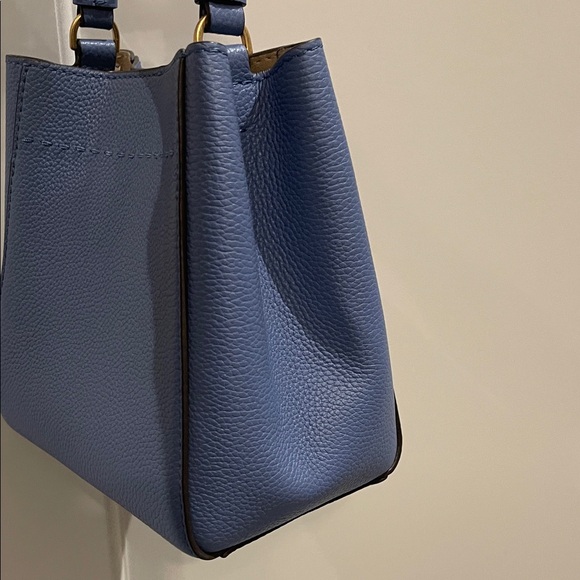 Tory Burch Blue McGraw Bucket Bag - Picture 3 of 6